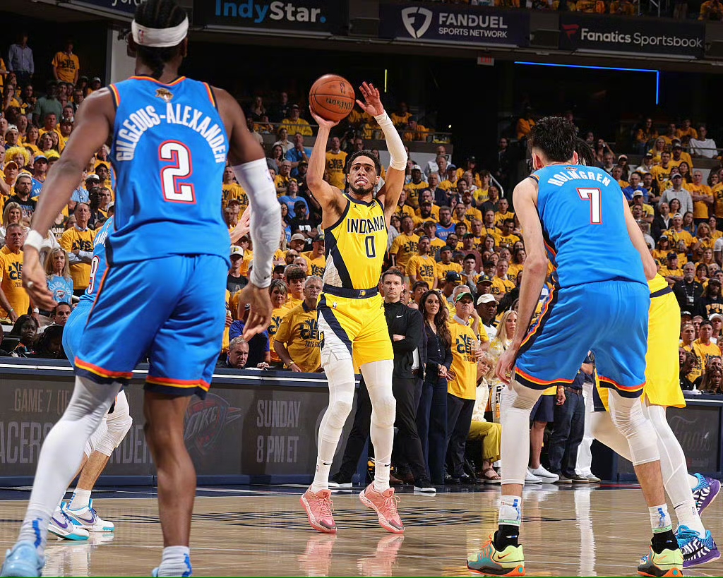 有礼投注-包含俄克拉荷马雷霆训练开放日；集结日扳平良机引欢呼；CBA常规赛在即；身体对抗强度拉满的词条